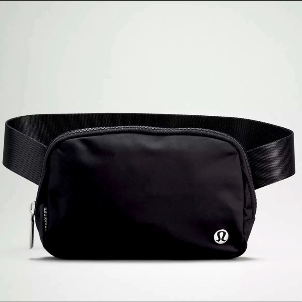 lululemon fanny pack